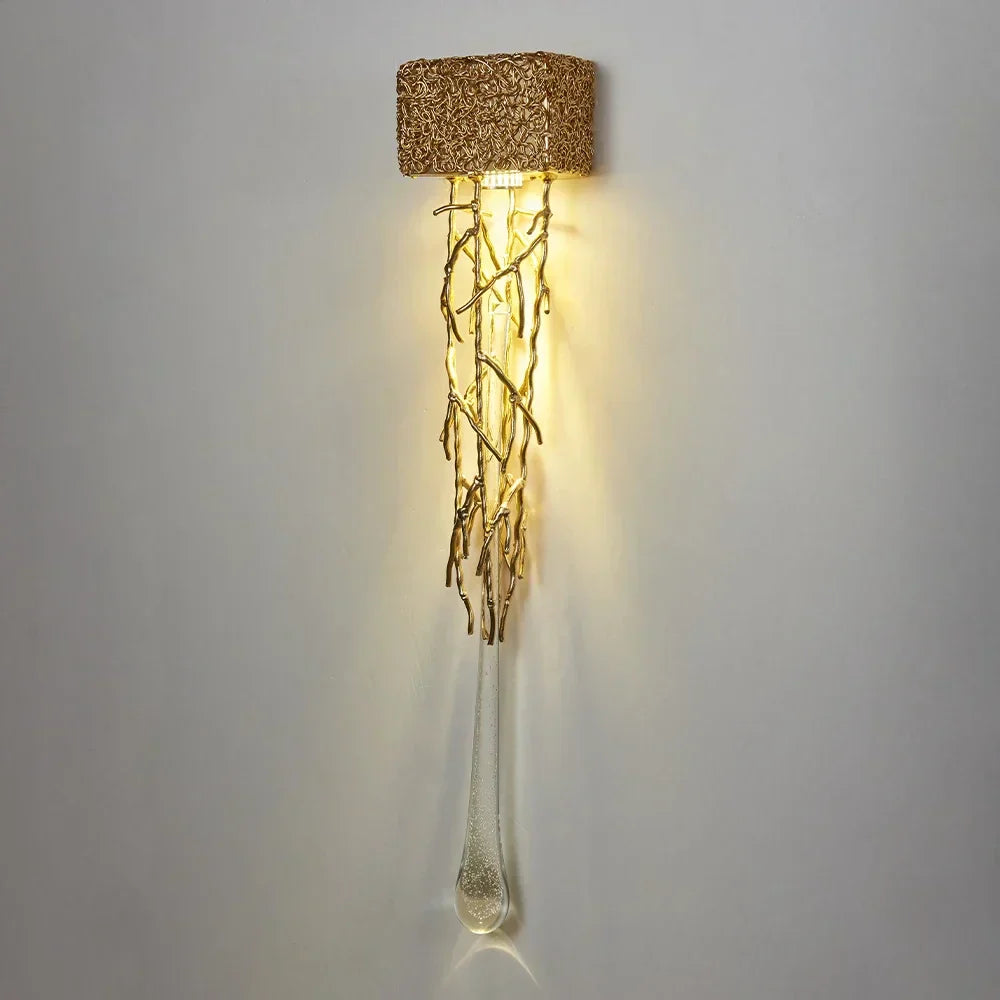 CrystalLux - Luxury Crystal Wall Lamp in Vintage Style Elegant Lighting