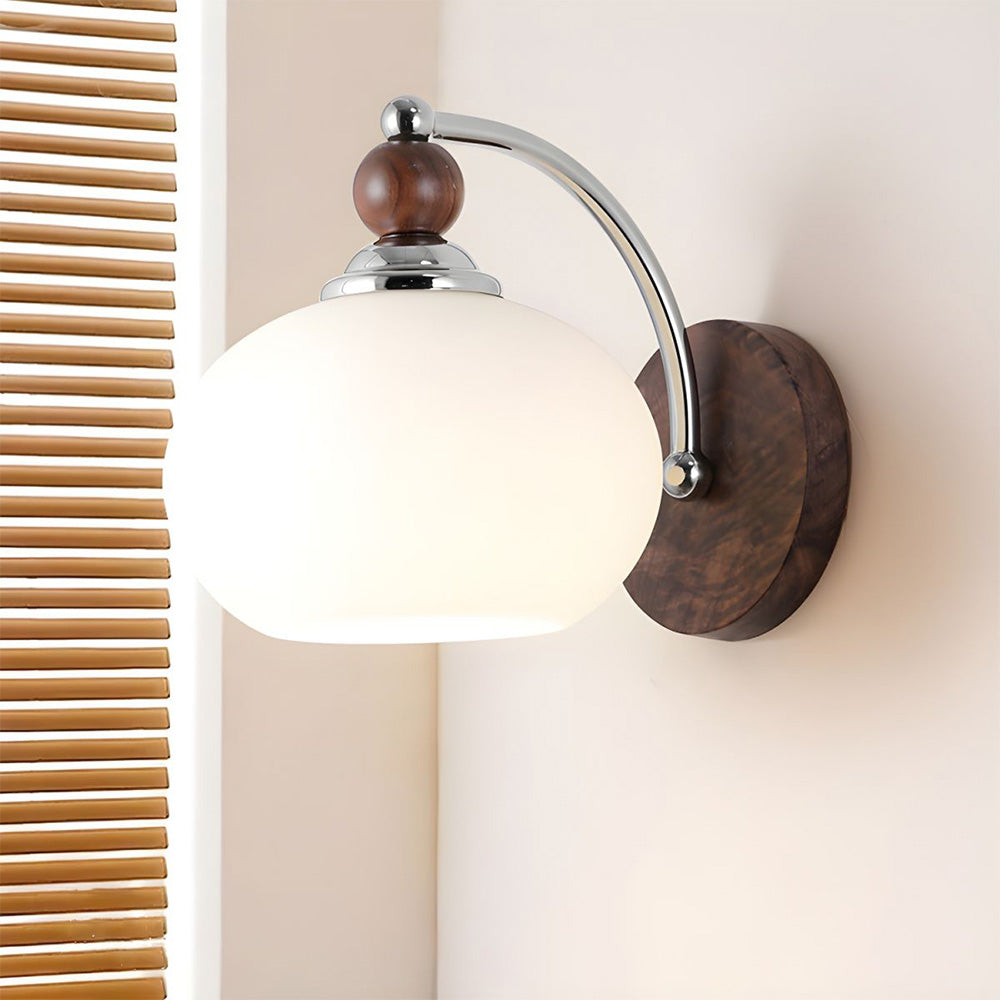 Lámpara de pared con pantalla de cristal en forma de seta moderna