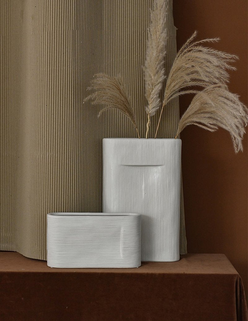 Vasi da fiori in ceramica ovale bianchi a righe, 2 pezzi