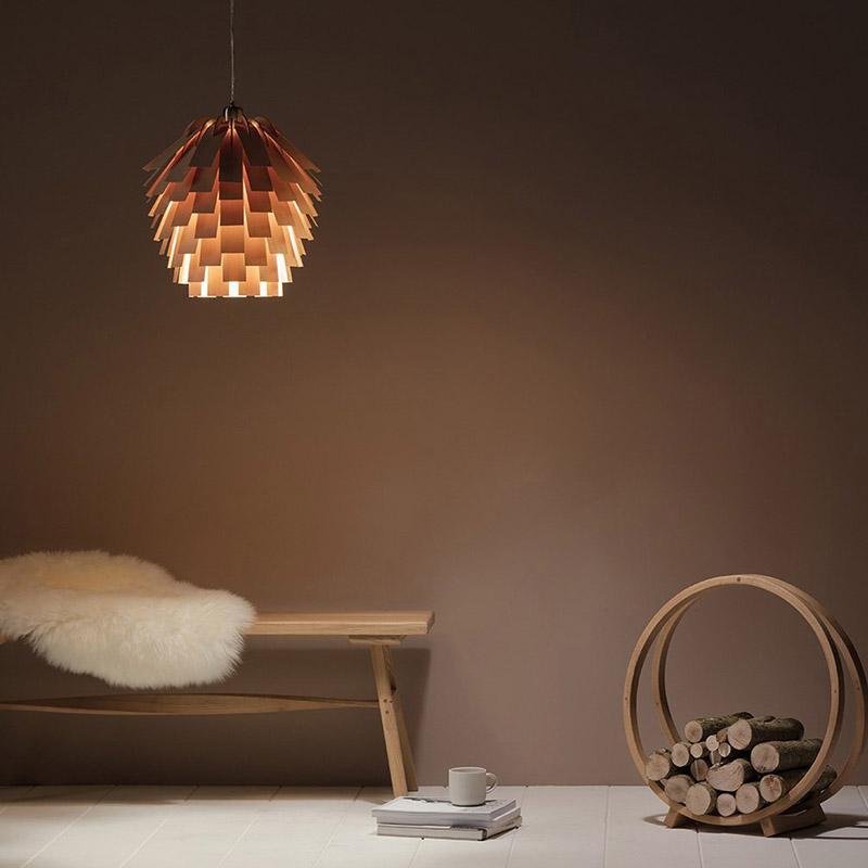 Lampada a sospensione rustica in legno con carciofo artistico