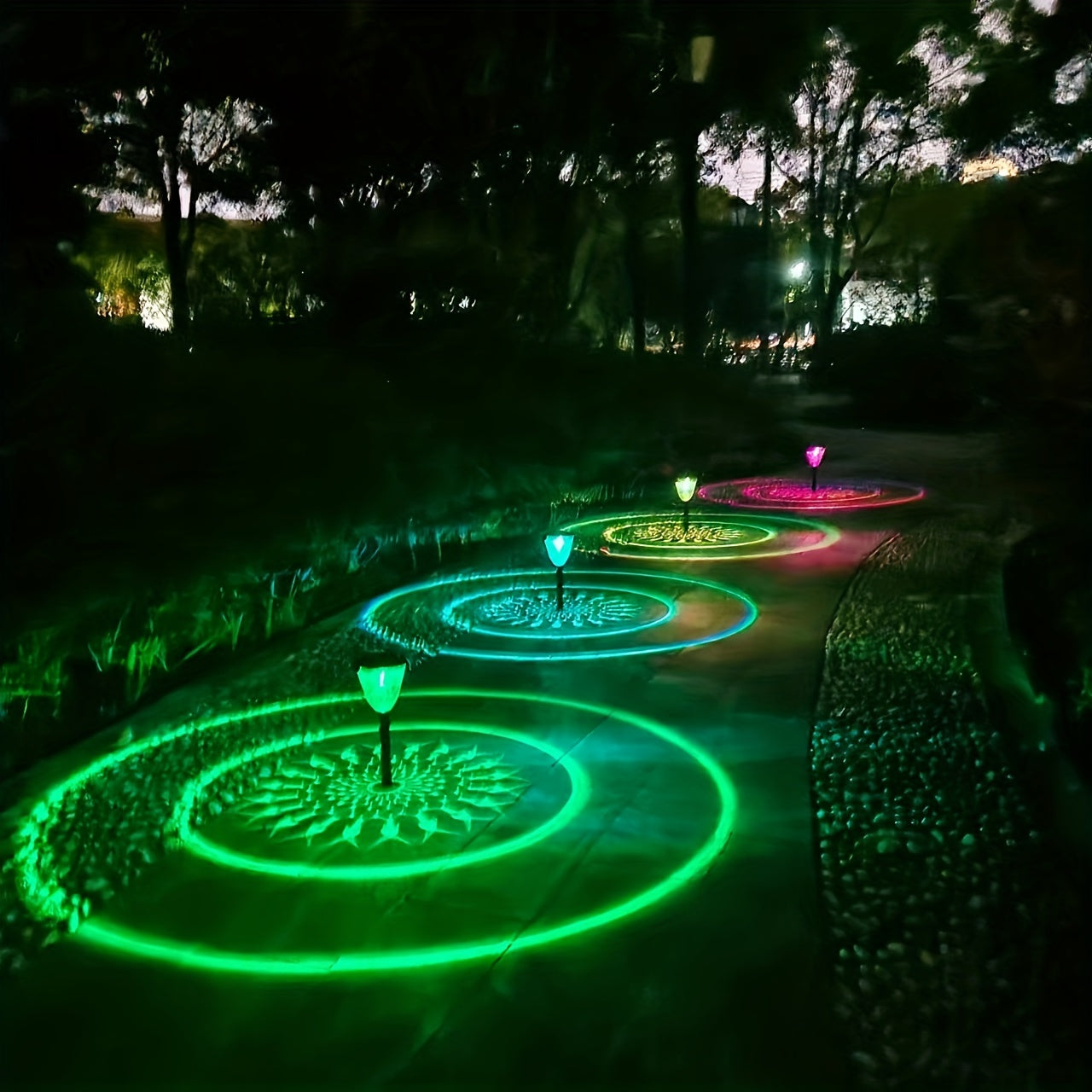 SolarGlow - 4 Stuks Zonne-Tuinlampen met 7 Kleurverloop voor Buiten