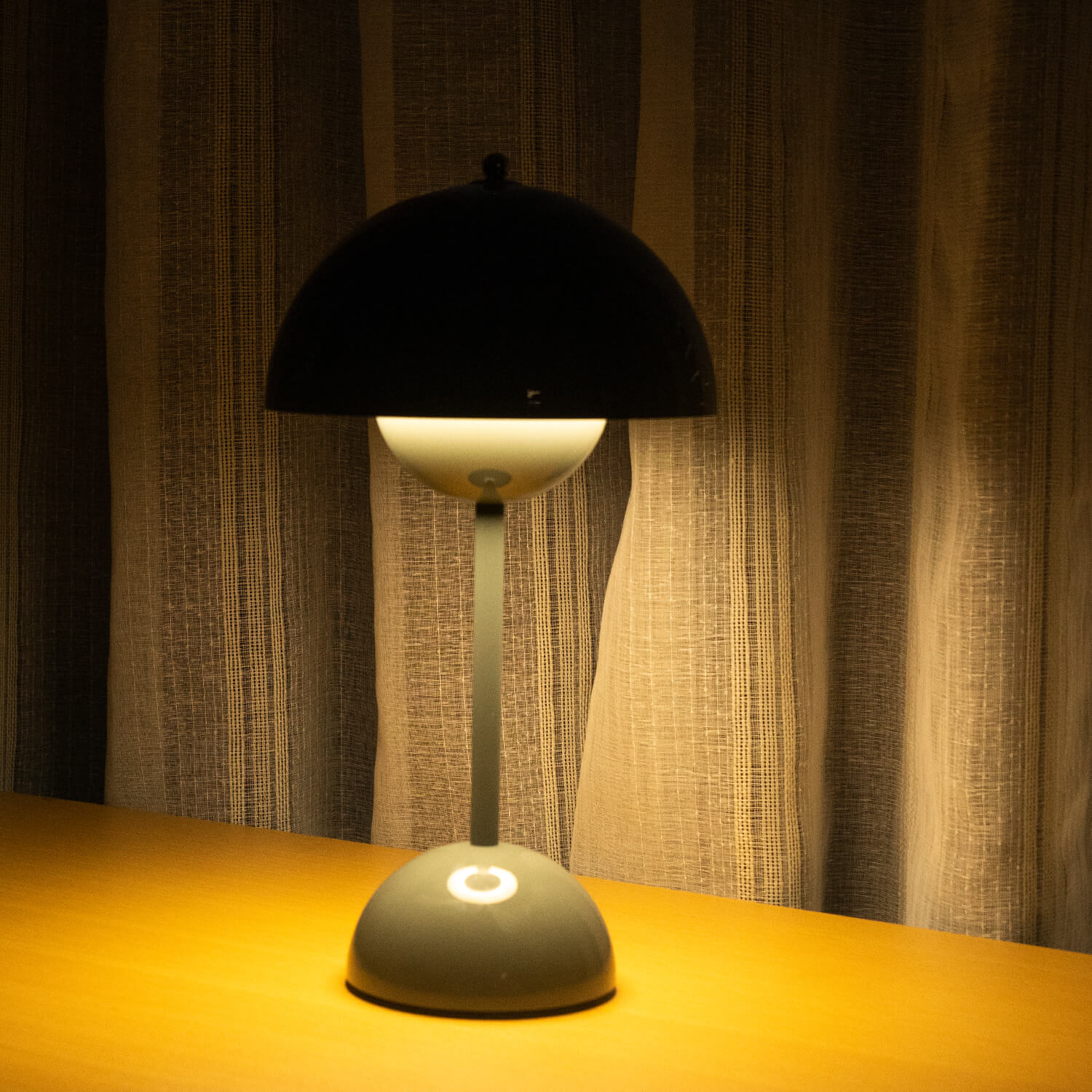 Brulee Modern Table Lamp Waterproof Wireless and Rechargeable