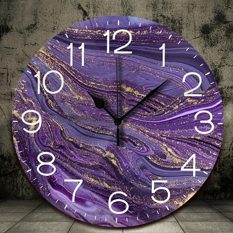 VioletGlow - Relógio de Parede Roxo Moderno com Detalhes Dourados, Desenho Abstrato
