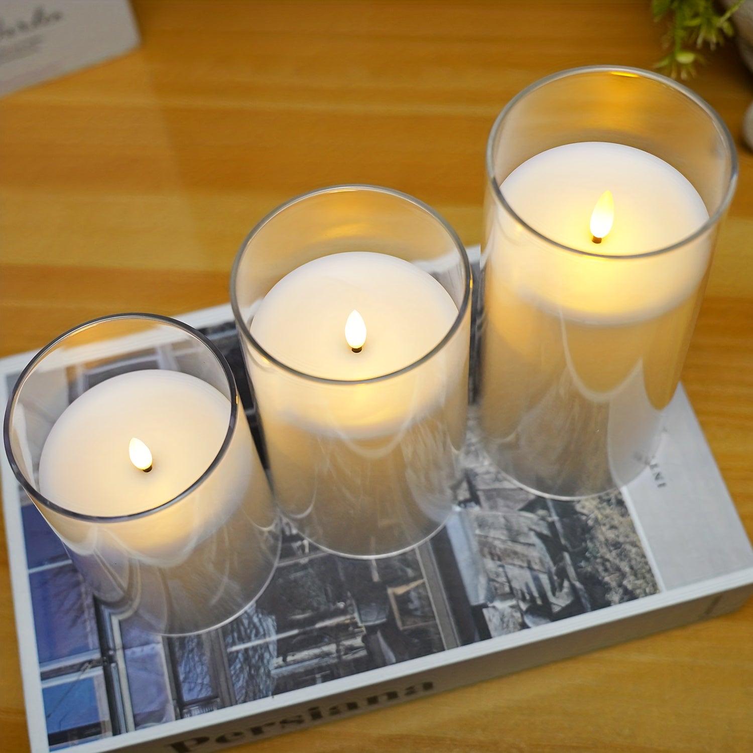 Set di Candele Senza Fiamma con Telecomando - Candele LED per Decorazioni di Natale e Halloween (Set da 3 - Bianco)