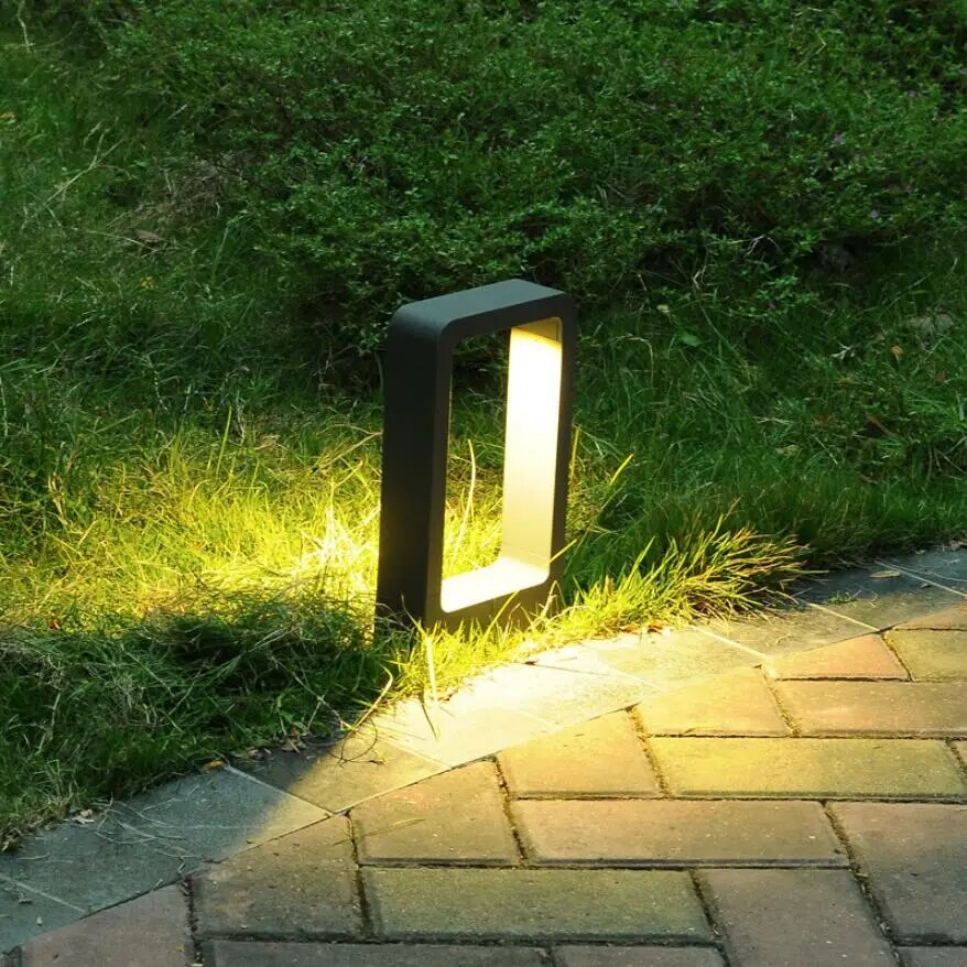 HydroShine - Lampada LED impermeabile per prato