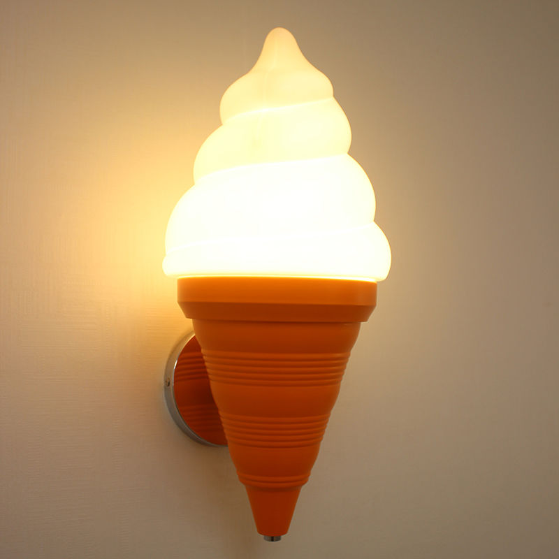 ArcticGlow – Modern LED Wall Lamp