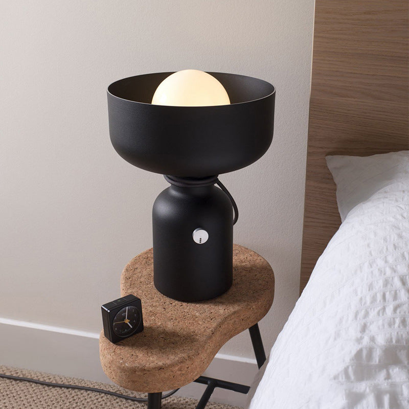 LumeAura – Candeeiro de Mesa LED Minimalista para Quarto e Sala de Estar