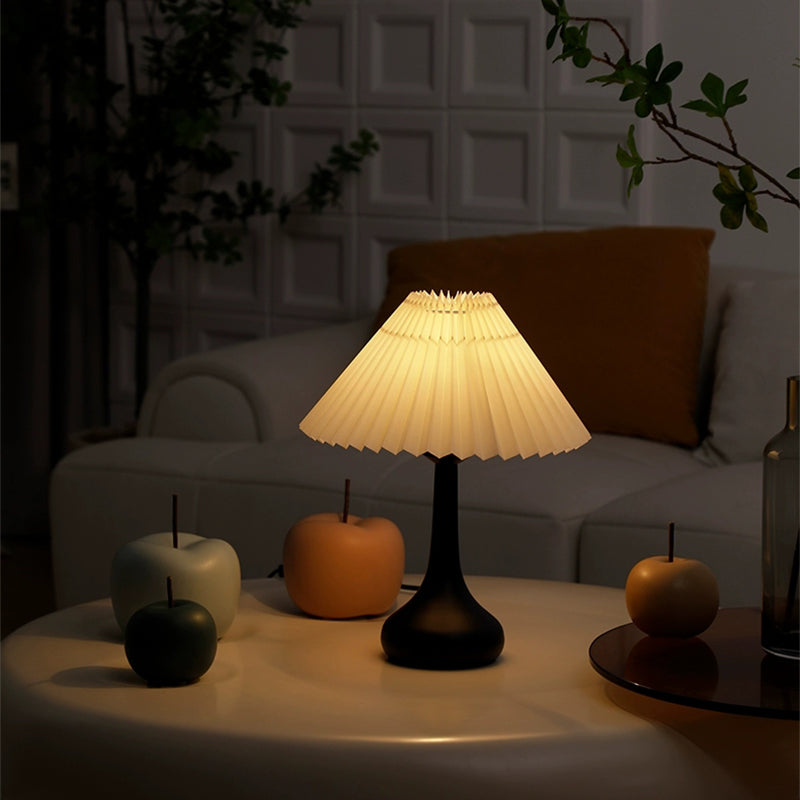 LumeFold – Foldable LED Table Lamp with Dimmable Lighting