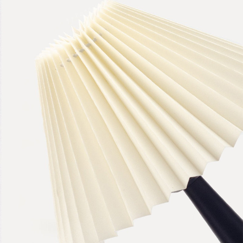 LumeFold – Foldable LED Table Lamp with Dimmable Lighting