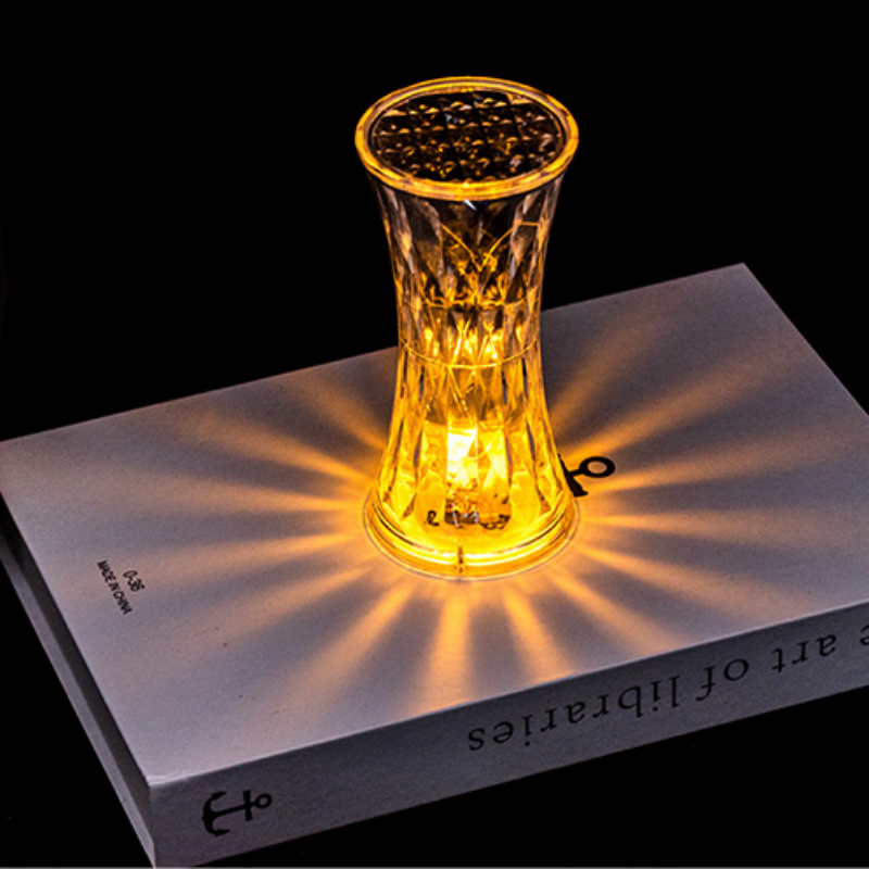 CrystalLuxe - Candeeiro de Mesa de Cristal com Lapidação de Diamante e Iluminação LED