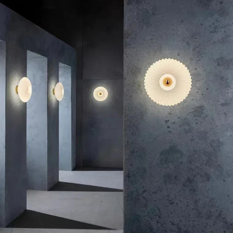 RippleGlow - Lampada da parete in vetro moderna per interni eleganti