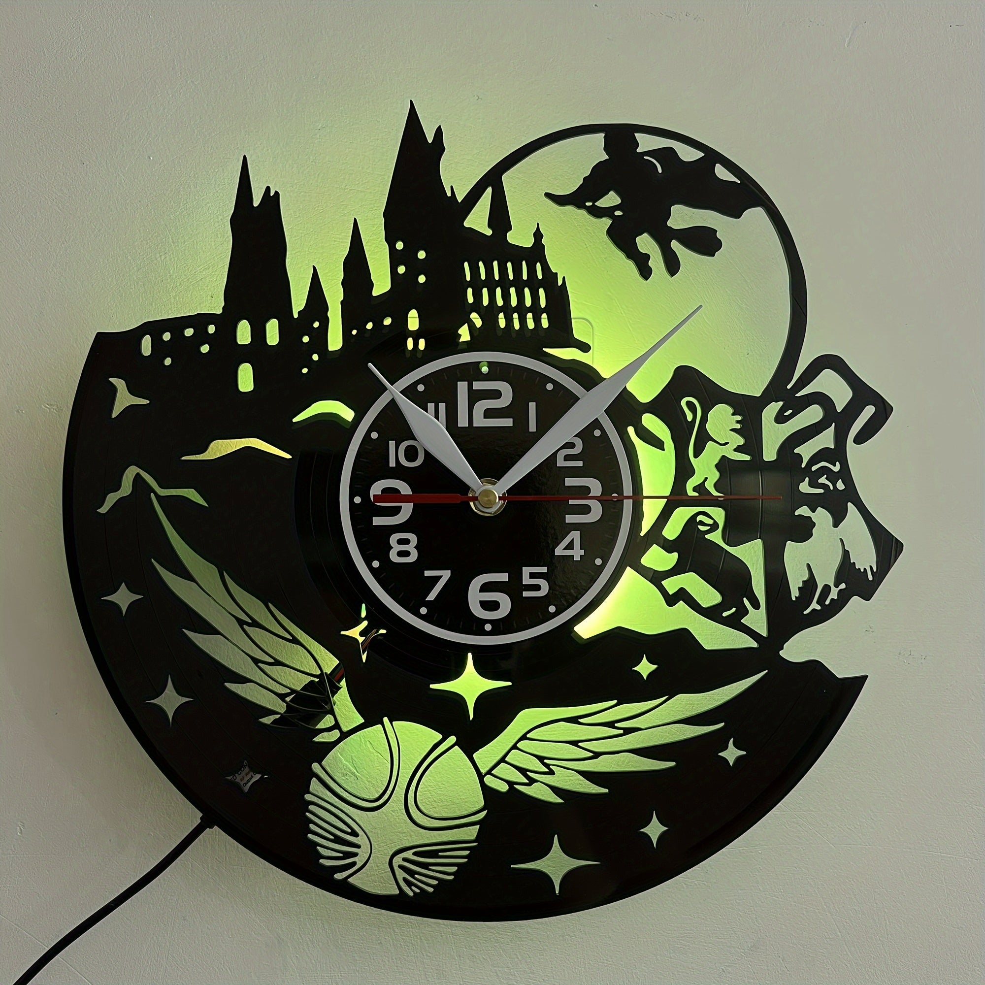 Relógio de Parede Silencioso em Vinil com Luz LED - Perfeito para Sala de Estar, Quarto, Cozinha e Escritório | Presente Ideal para Aniversário, Dia da Mãe e Halloween