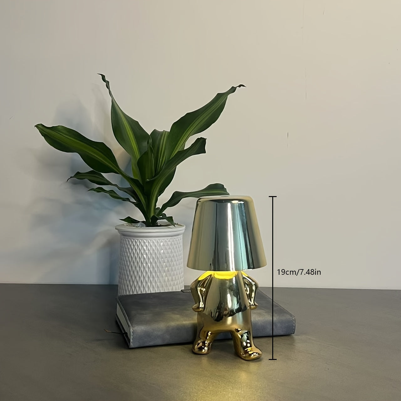 LuminAura - LED Table Lamp with Rechargeable Battery and Dimmable Color Temperatures