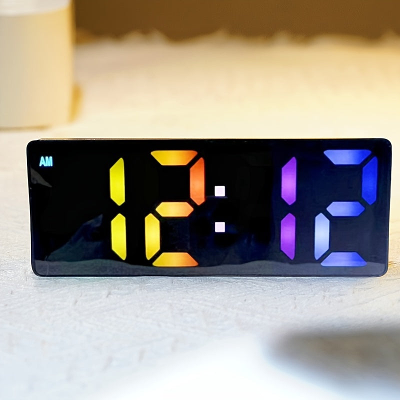 DigiTime - Sveglia LED moderna con visualizzazione della data e luminosità regolabile