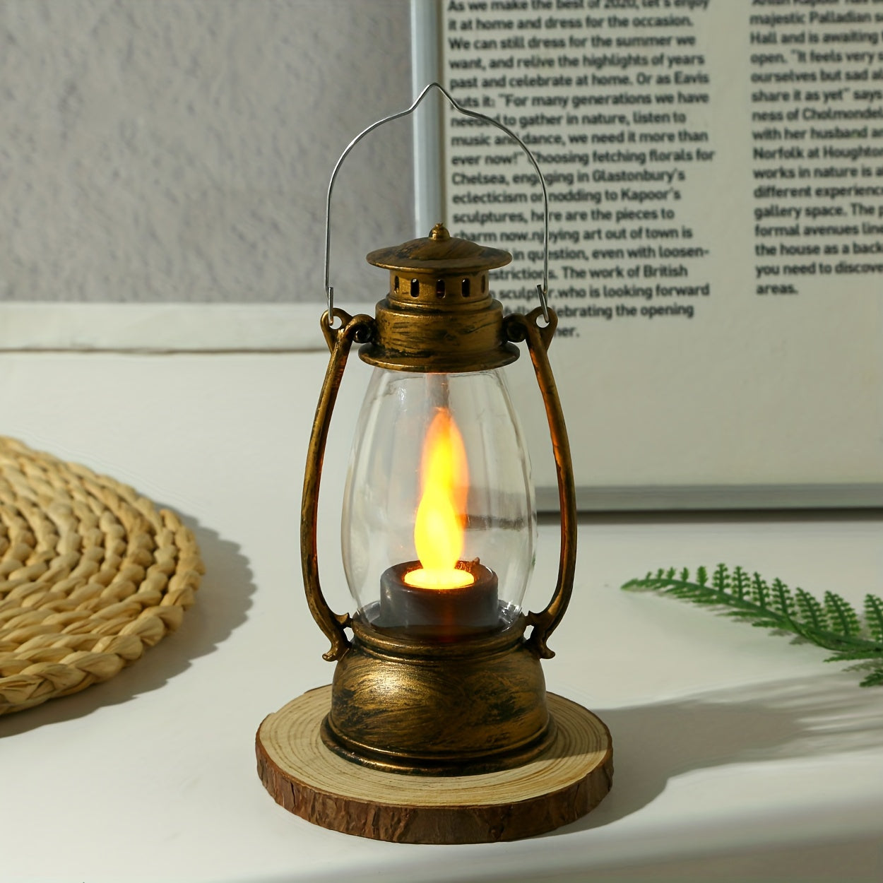 NostalgicLight - Charming LED Kerosene-Style Lamp with Batteries, Nostalgic Yellow Flame