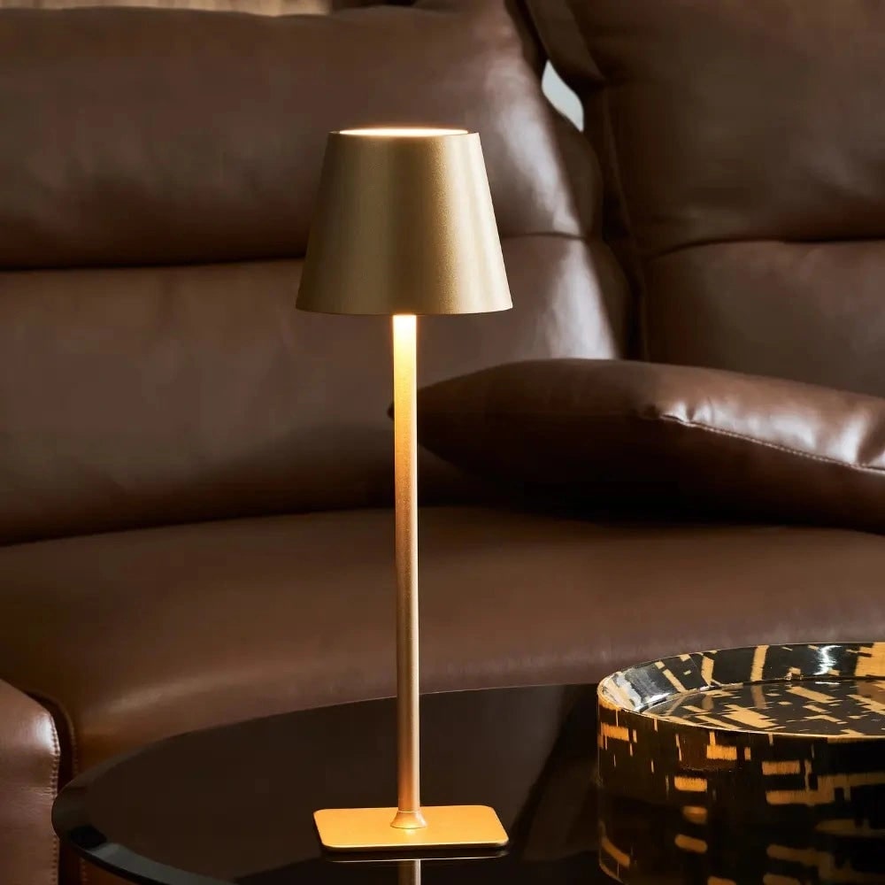 Lampada Tavolo Design Moderno Stile Minimalista - Image 7