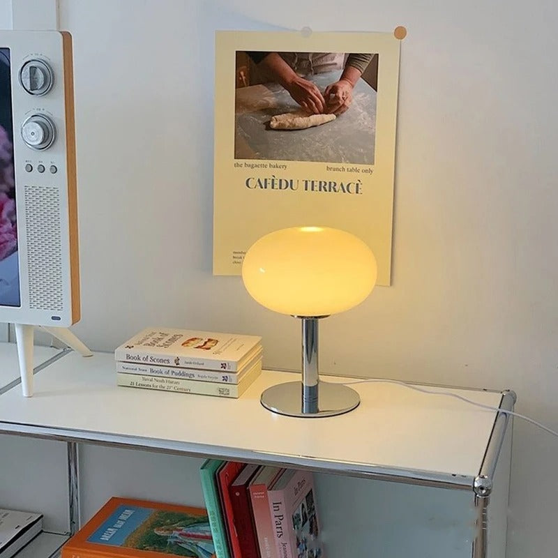 LichtLuxe - Elegante Lampada da Tavolo Moderna in Cristallo