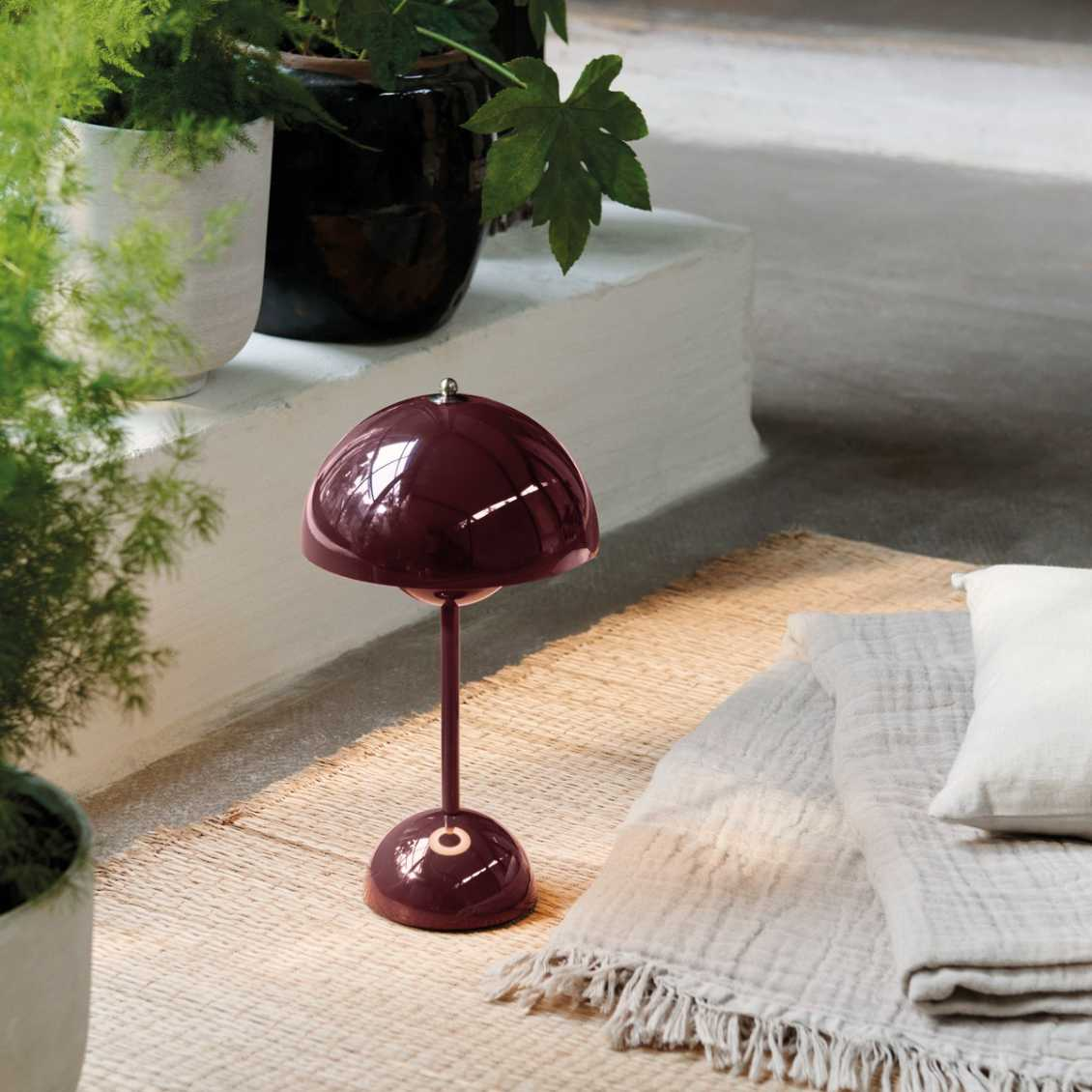 SolarFlare - candeeiro de mesa LED para um interior acolhedor