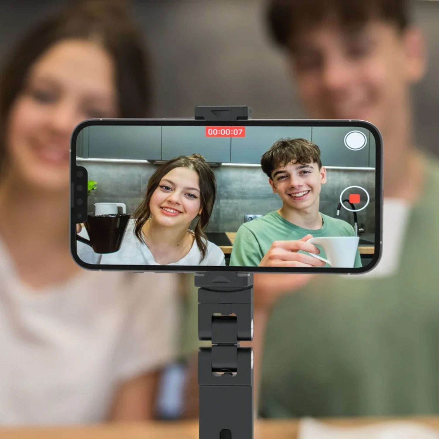 Suporte Magnético Portátil para Telemóvel em Movimento