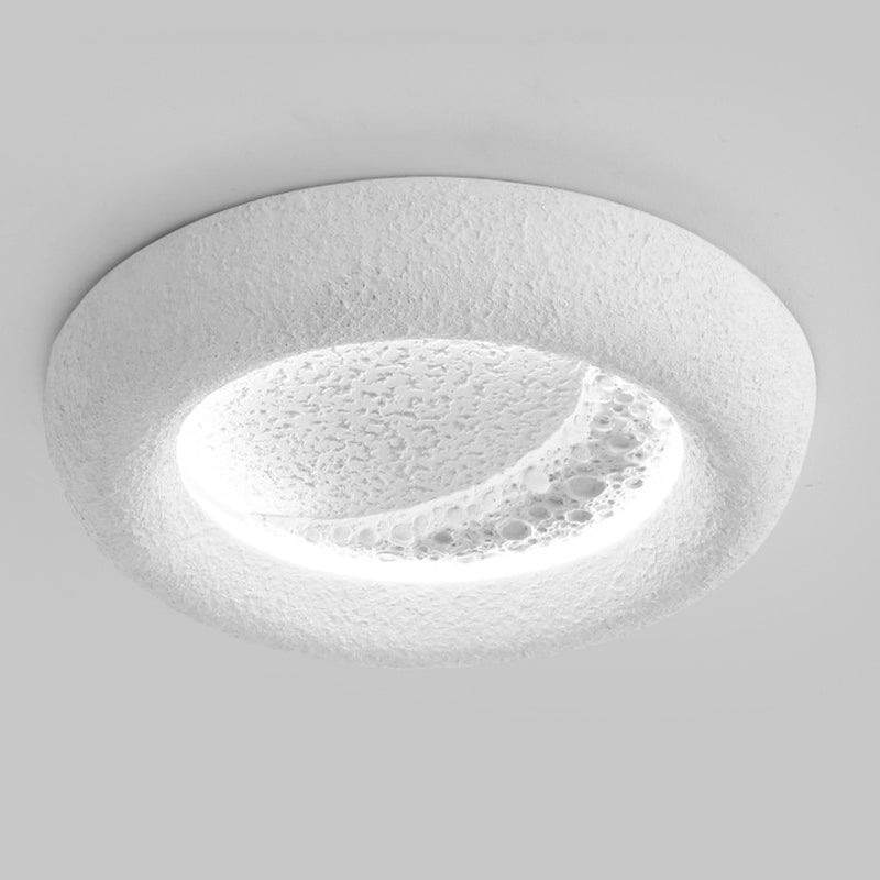 LumiLuxe – Elegant Round Resin Wall Lamp