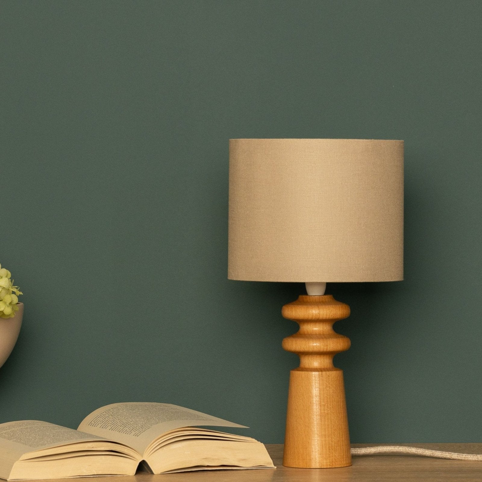 NordicGlow - Scandinavian Wooden Table Lamp – Minimalist Night Lamp with Fabric Shade