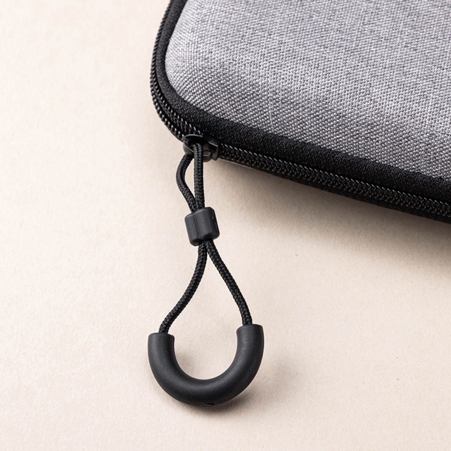 Tech Reistas - Pratico e Stile Custodia per Accessori Elettronici