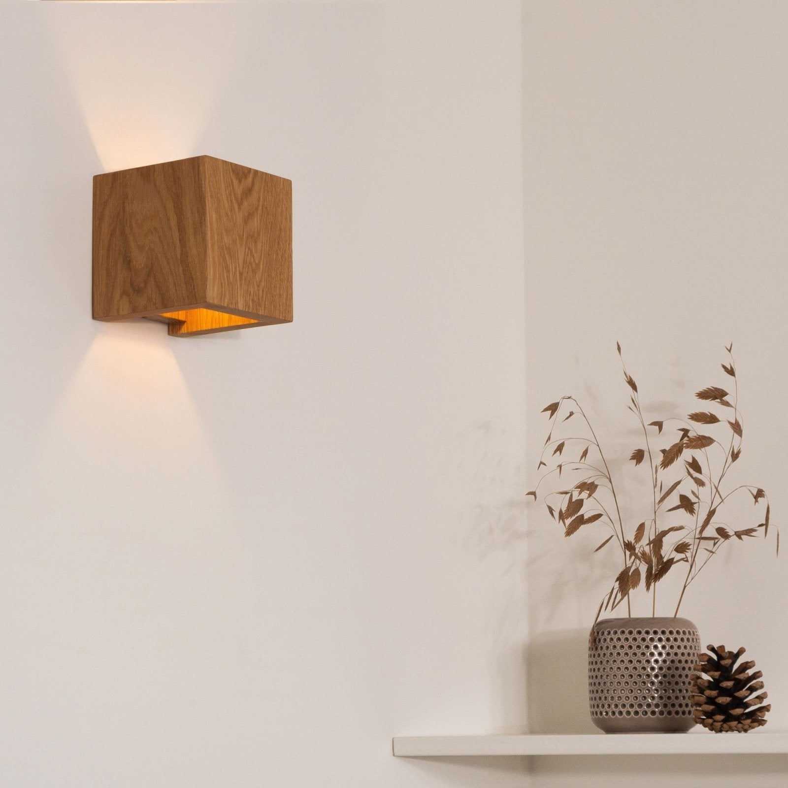WoodGlow - Modern Wooden Wall Lamp Made of Oak Wood with Warm White Light