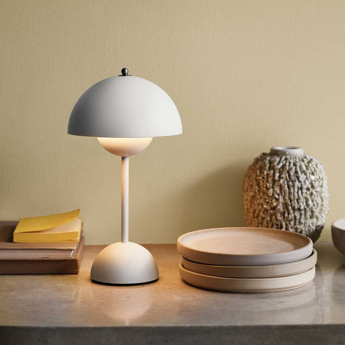 SolarFlare - candeeiro de mesa LED para um interior acolhedor