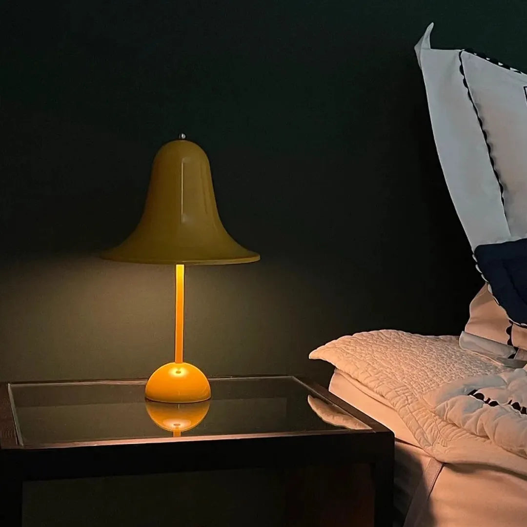 Lampada da tavolo dimmerabile a forma di campana Jaras