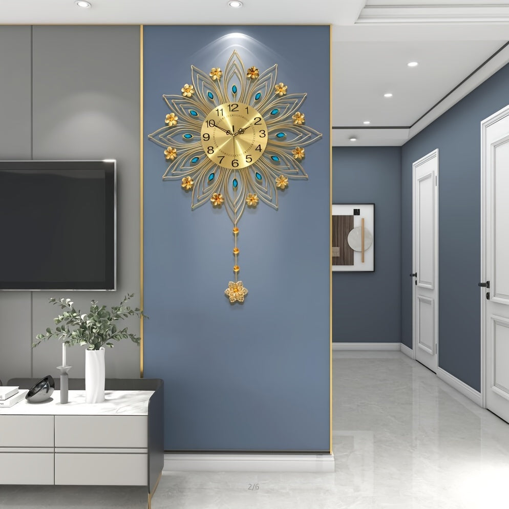 GoldenBloom - Luxe Stille Wandklok met Elegante Bloemendetails