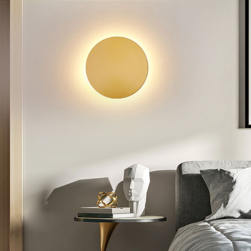 Orr Moderne Lámpara de Pared Redonda - Negro/Blanco/Oro, Metal, Sala de Estar