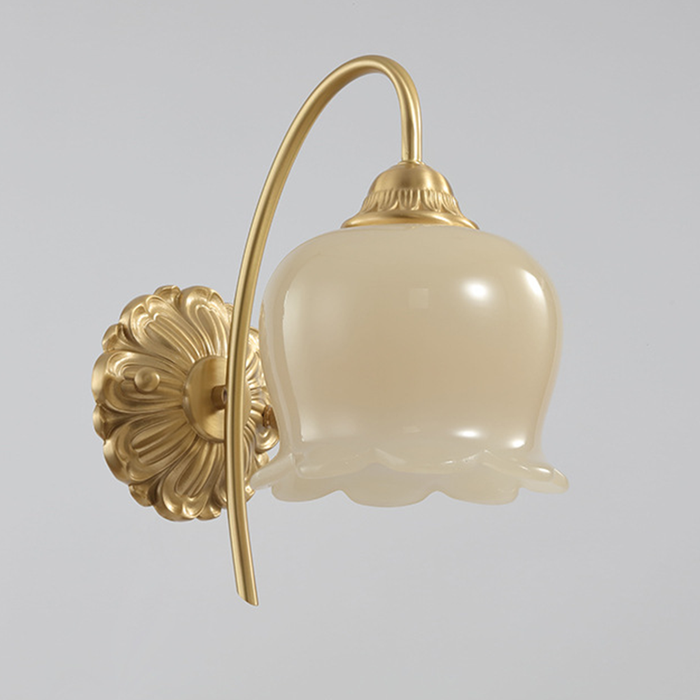 Elegante lampada da parete in vetro e rame