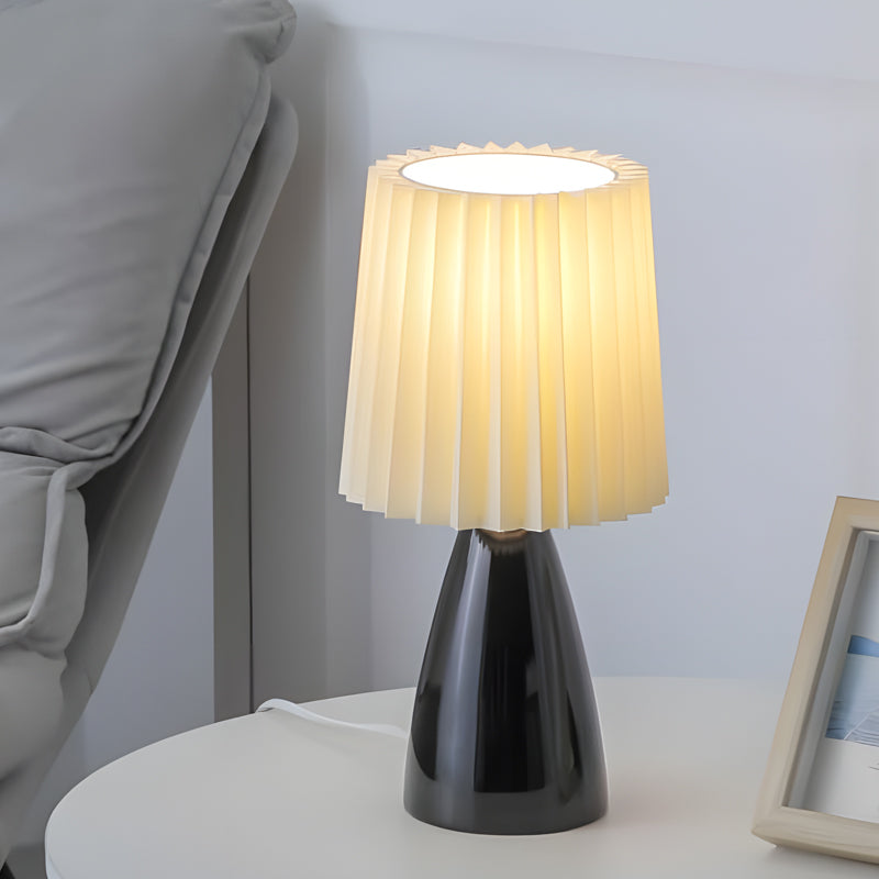 Lampada da tavolo a 1 luce con base in vetro e tessuto plissettato, USB dimmerabile