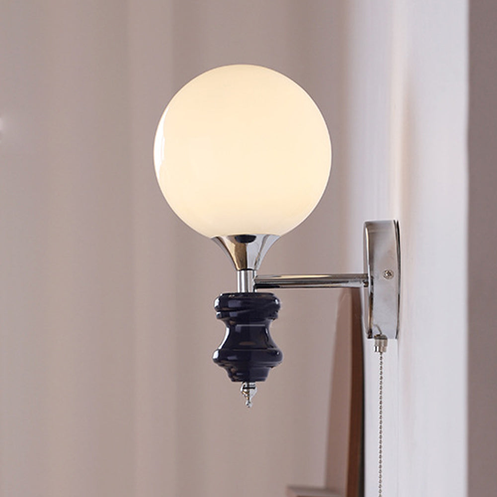 Lampada da parete vintage Bauhaus medievale francese