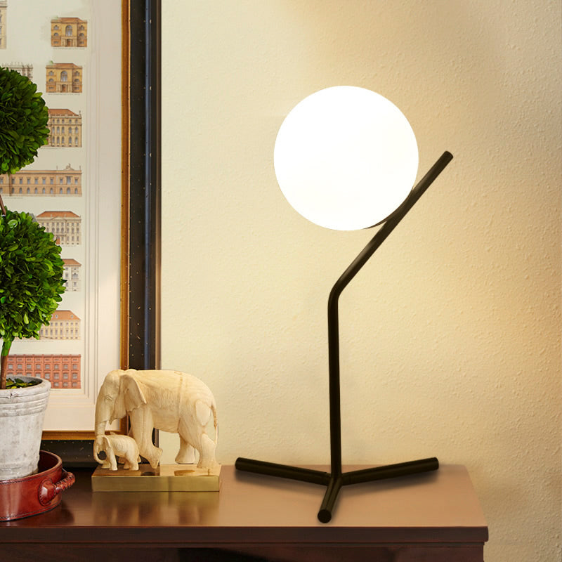 GlobeGlow - Lampada da tavolo moderna con paralume in vetro bianco