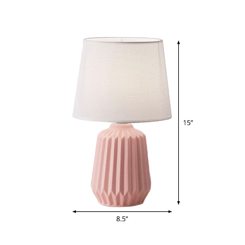 GlowLite - Lampada da tavolo con paralume in tessuto a forma di cono