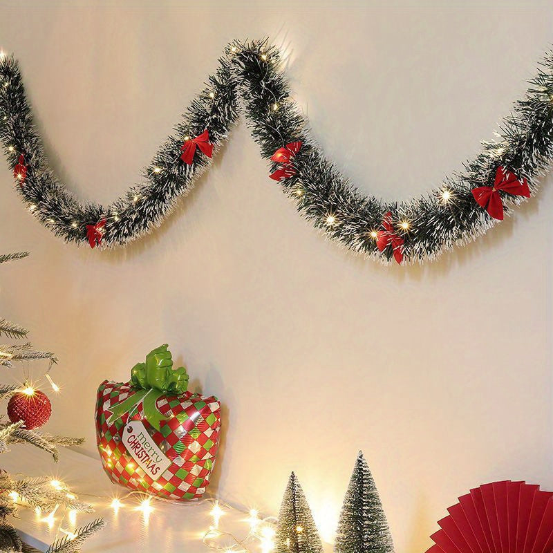 FestiveGleam - 2 Set 30 LED Kerst Tinsel Slinger met Batterijvoeding2set 30LED Kerst Tinsel Slinger Kunstmatige Kerst Slinger met LED Verlichting Batterij Kerst Metallic Twist Hangende Slinger Openhaard Mantel Decor voor Balustrade Binnenornamenten
