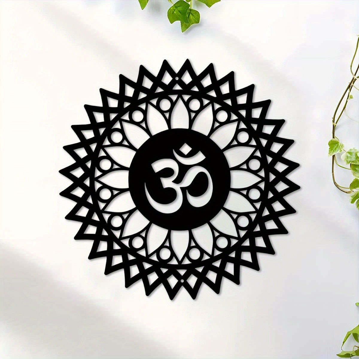 MandalaDecor - 30.0 cm metal Om symbol