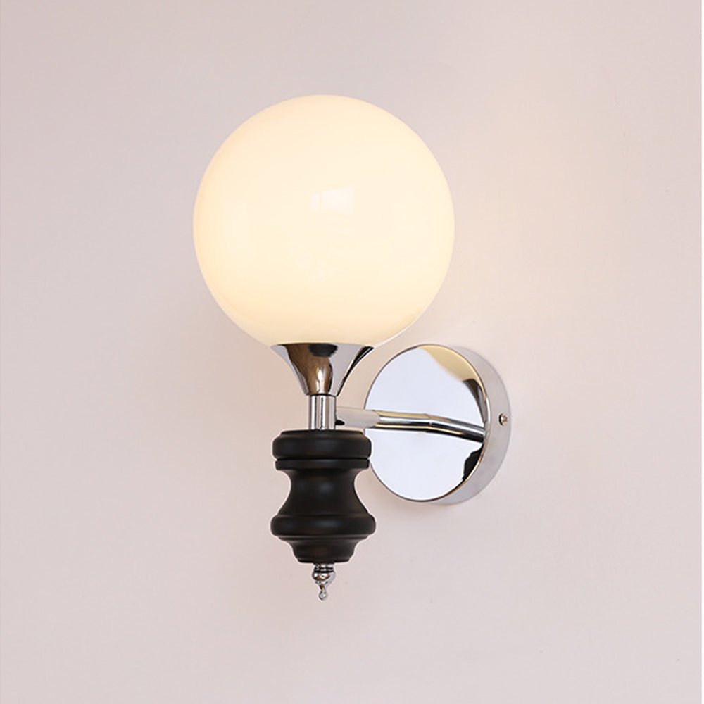 Lampada da parete vintage Bauhaus medievale francese