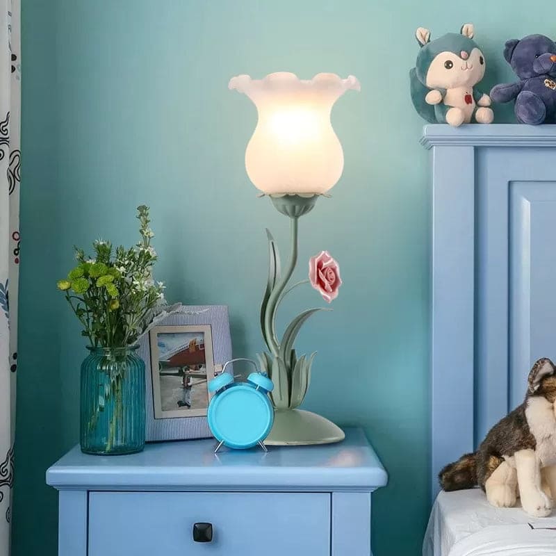BloemLicht - Lámpara de mesa con diseño floral y ambiente acogedor
