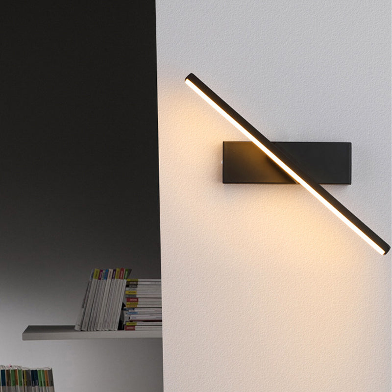 Lampada da parete moderna girevole Edge nero/bianco camera da letto metallo silicone
