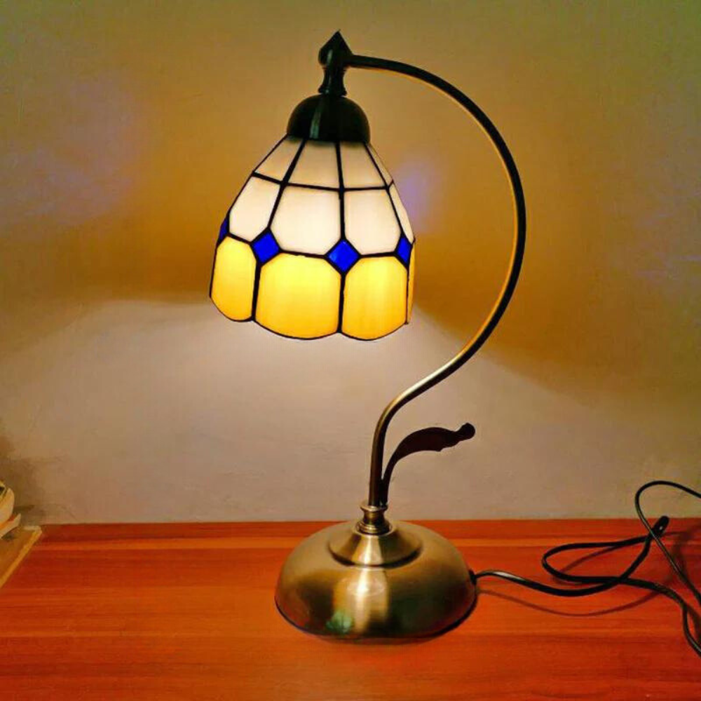 Lampada da tavolo Tiffany a collo d'oca - Lampada da comodino in metallo con paralume in vetro intagliato a mano