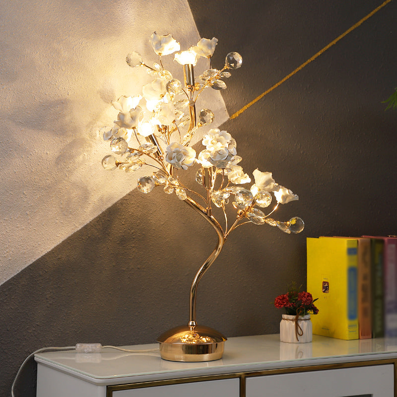 Eleganza coreana - Lampada da tavolo con 5 luci e accenti in cristallo