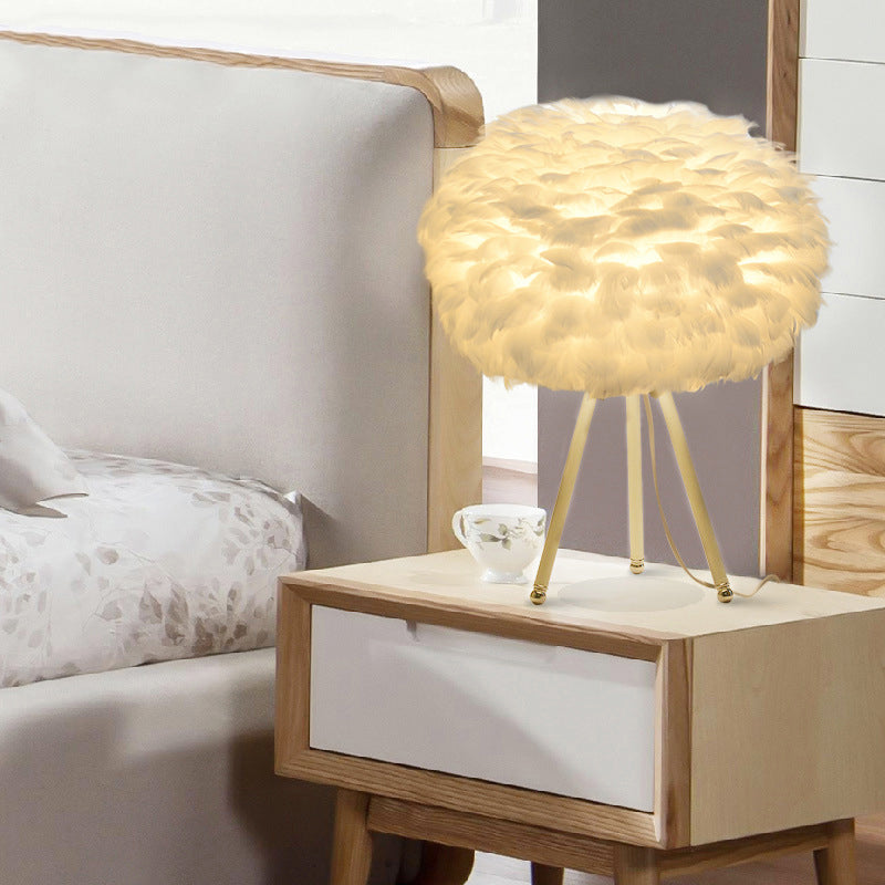 Candeeiro de Mesa Elegante com Molas - Candeeiro Moderno em Branco