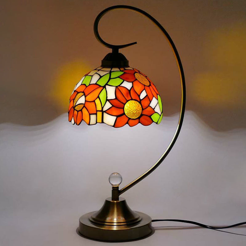 Lampada da tavolo Tiffany a collo d'oca - Lampada da comodino in metallo con paralume in vetro intagliato a mano