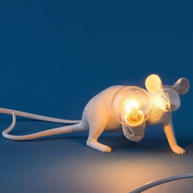 Candeeiro de Rato Criativo em Resina - Luz Noturna de 1 Lâmpada com Design Único