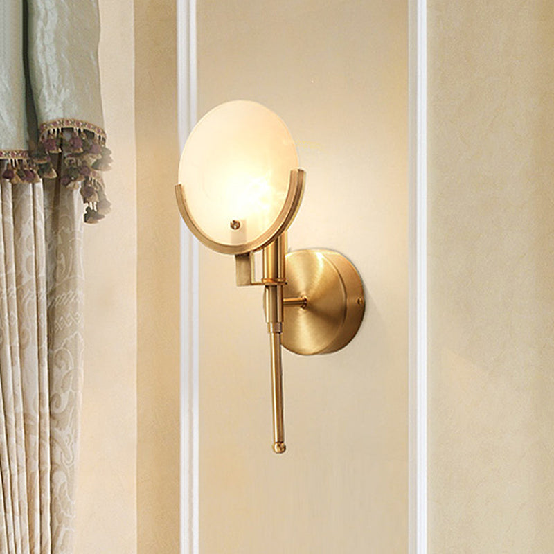 Lâmpada Colonial - Candeeiro de Parede Oval em Vidro Leitoso com Cobre para Sala de Estar