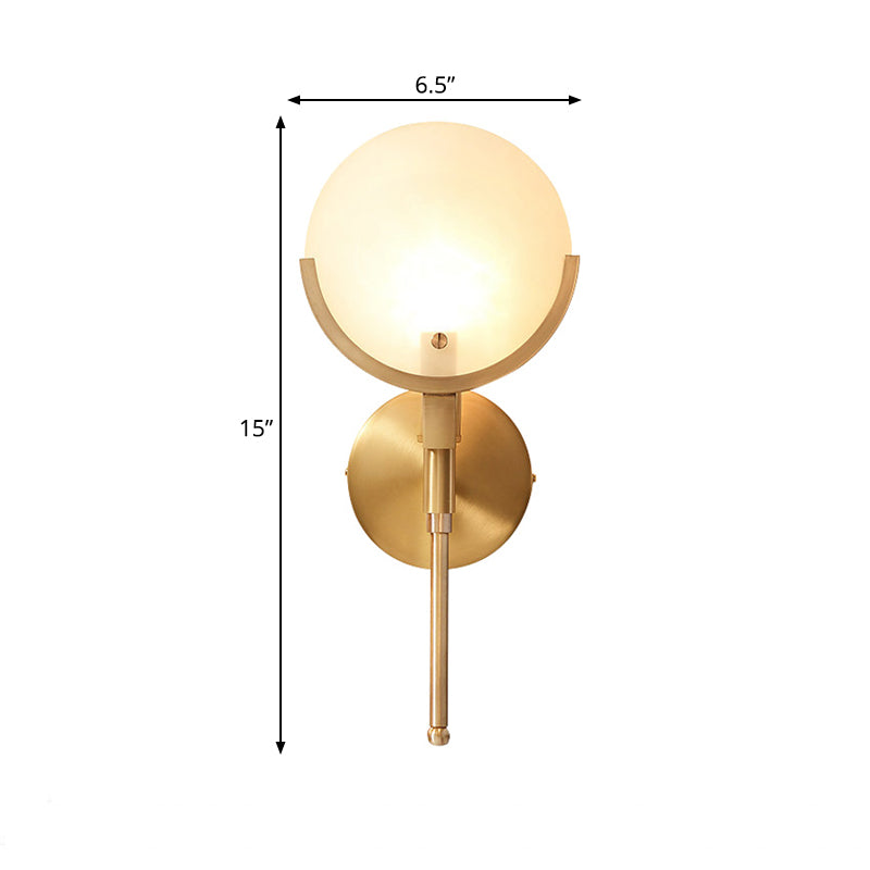 Lâmpada Colonial - Candeeiro de Parede Oval em Vidro Leitoso com Cobre para Sala de Estar
