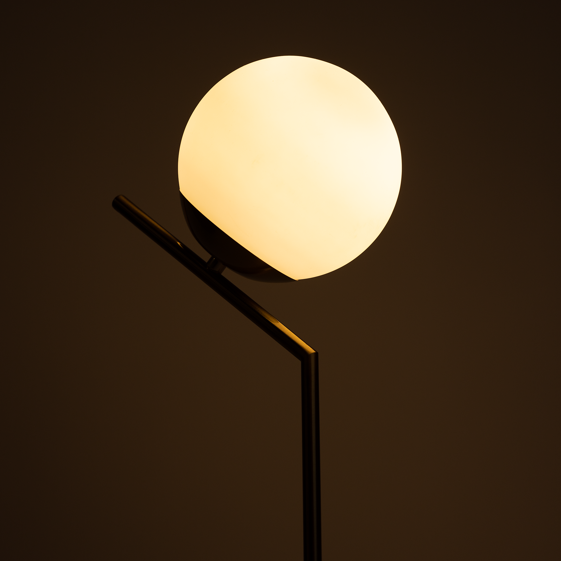 GlowTouch Lampada da Tavolo - Lampada LED Moderna ed Elegante
