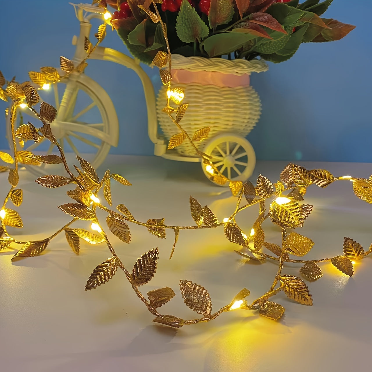 GoldenLeaf - Golden LED Leaf Fairy Lights for Indoor Decoration